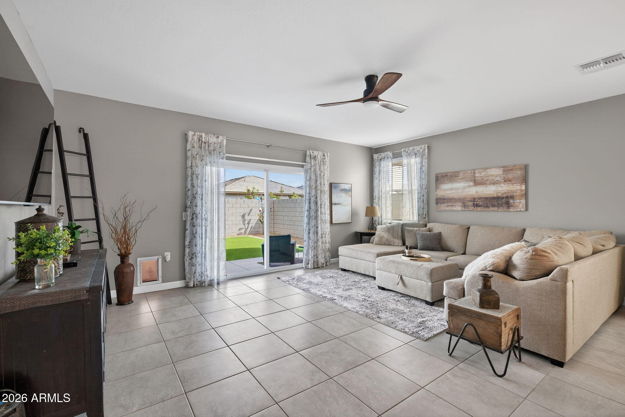 3356 W Seaver Avenue