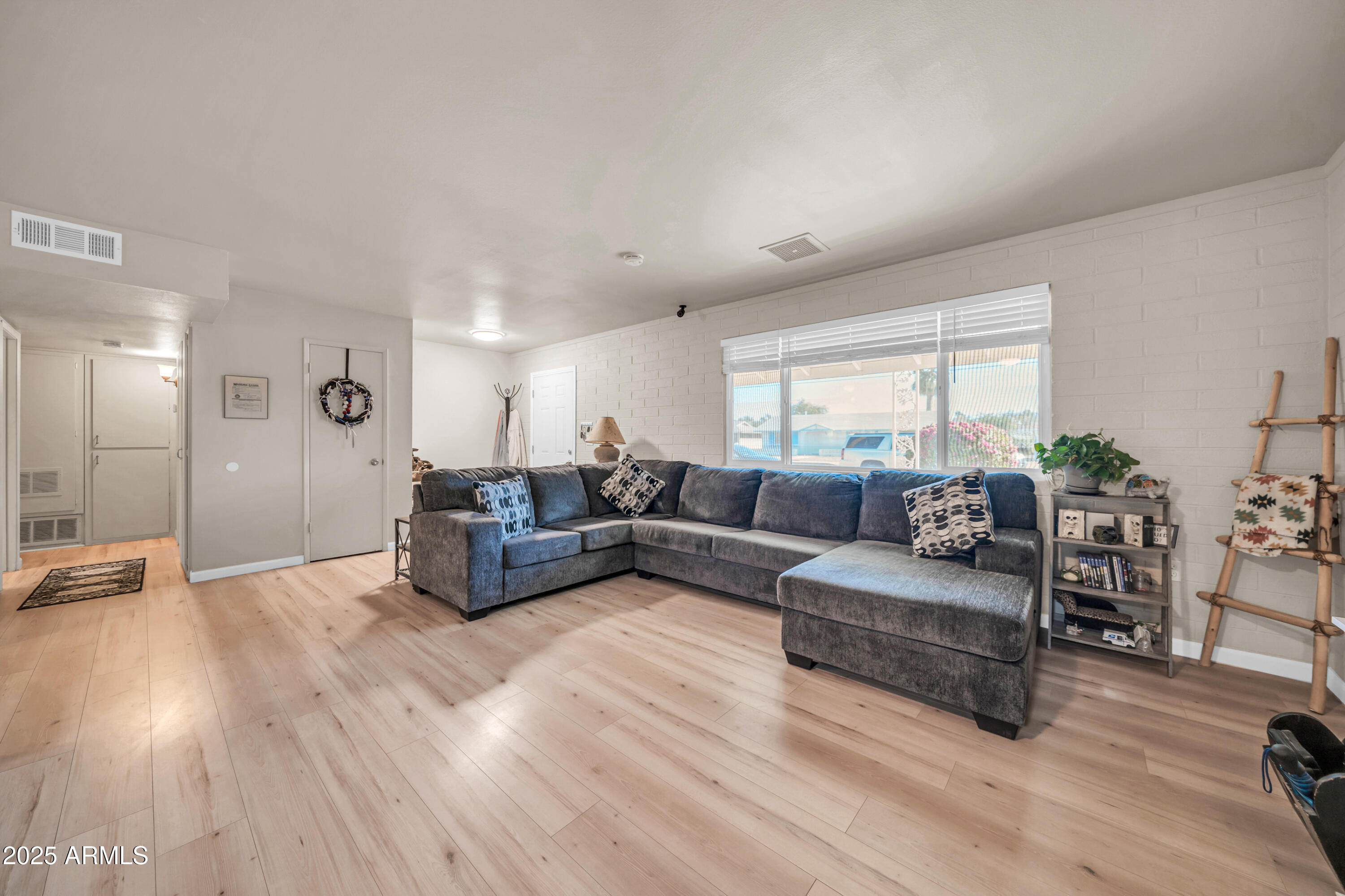 10614 N 103RD Avenue