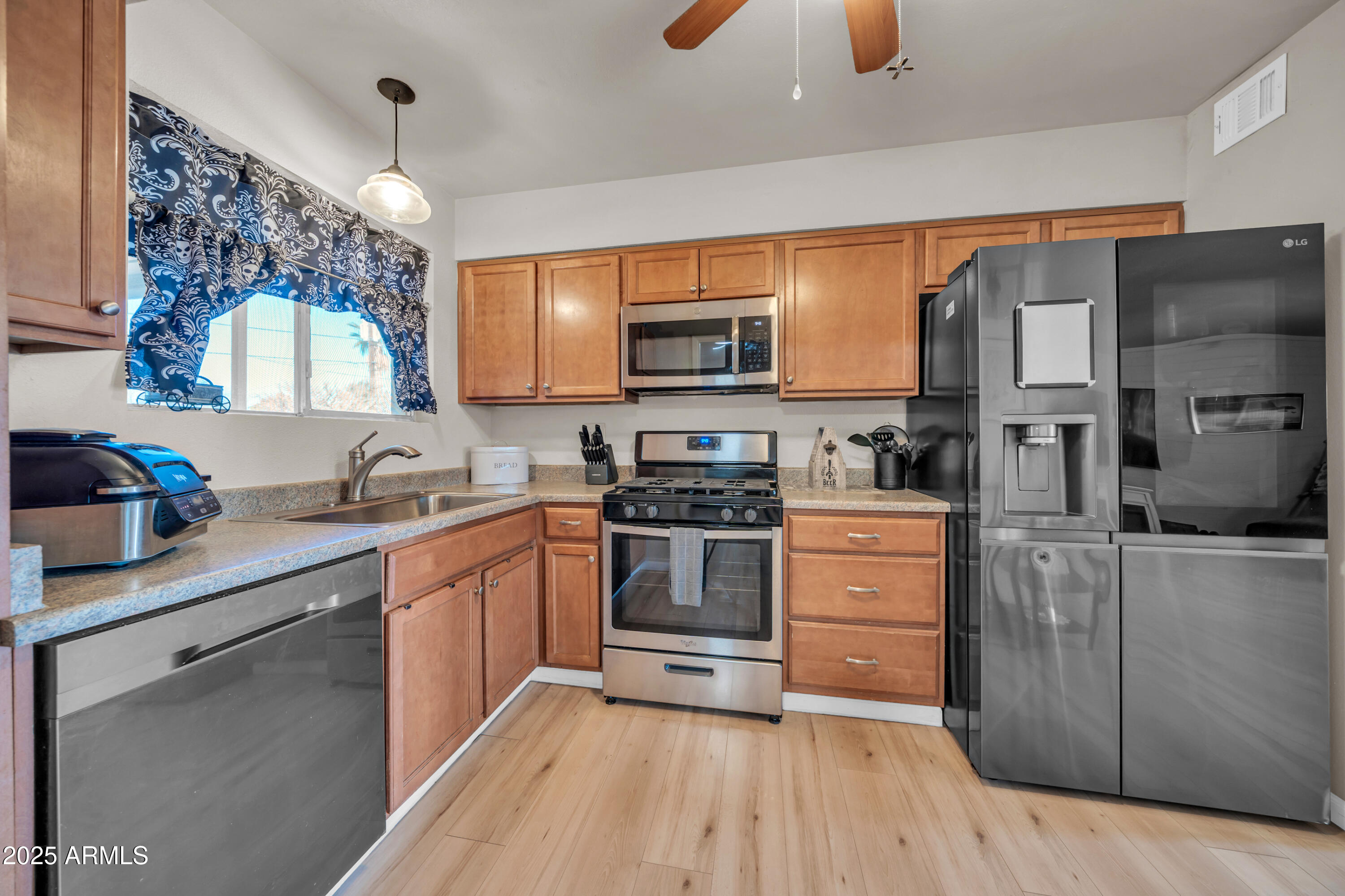 10614 N 103RD Avenue