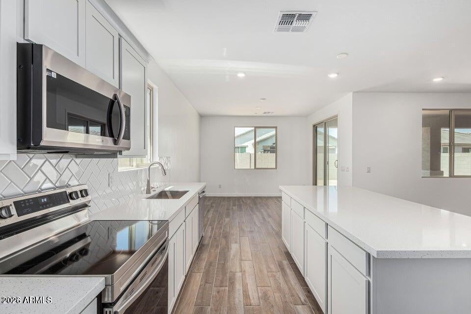 18348 W VILLA HERMOSA Lane