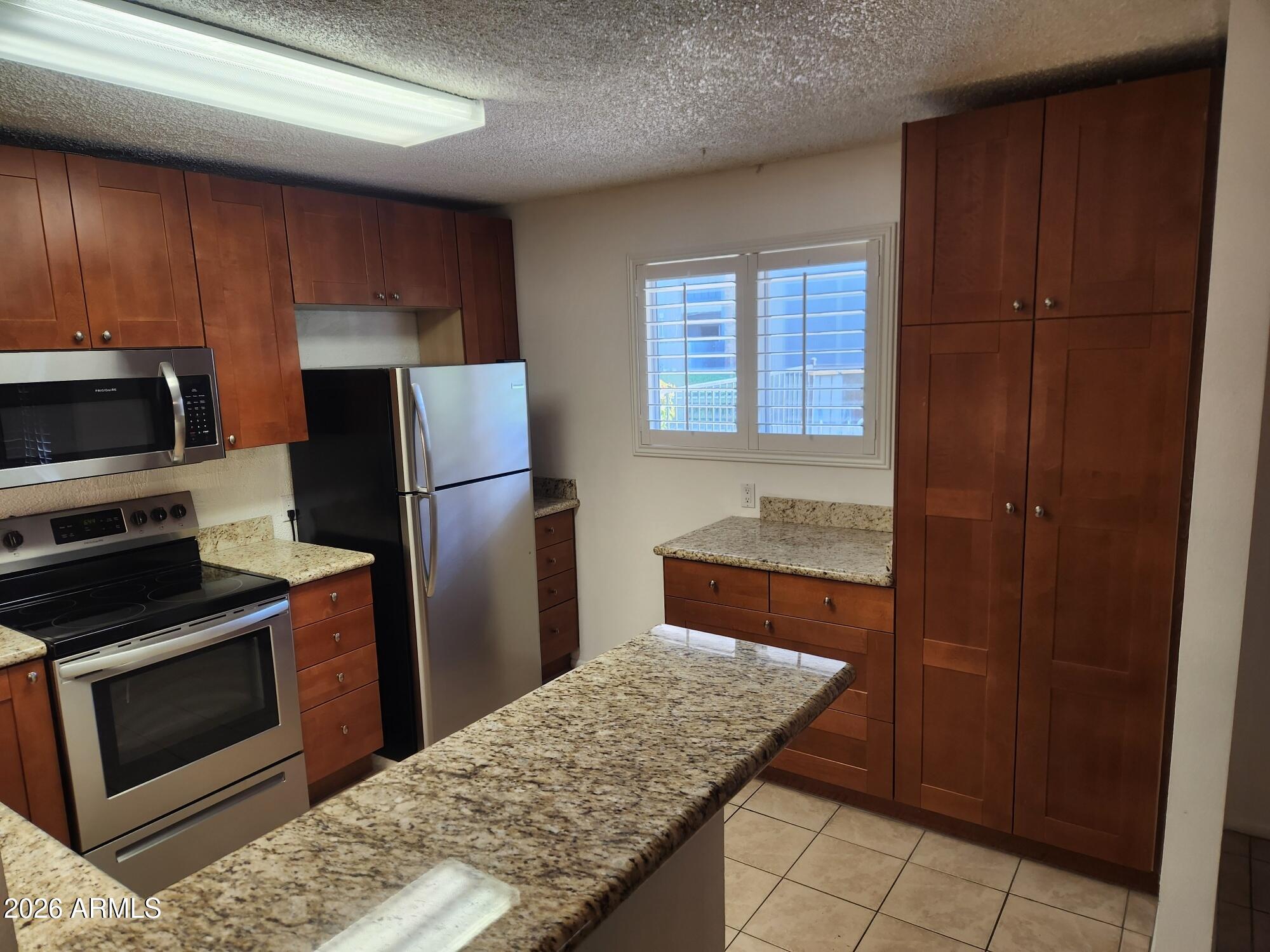 3230 E PINCHOT Avenue 3