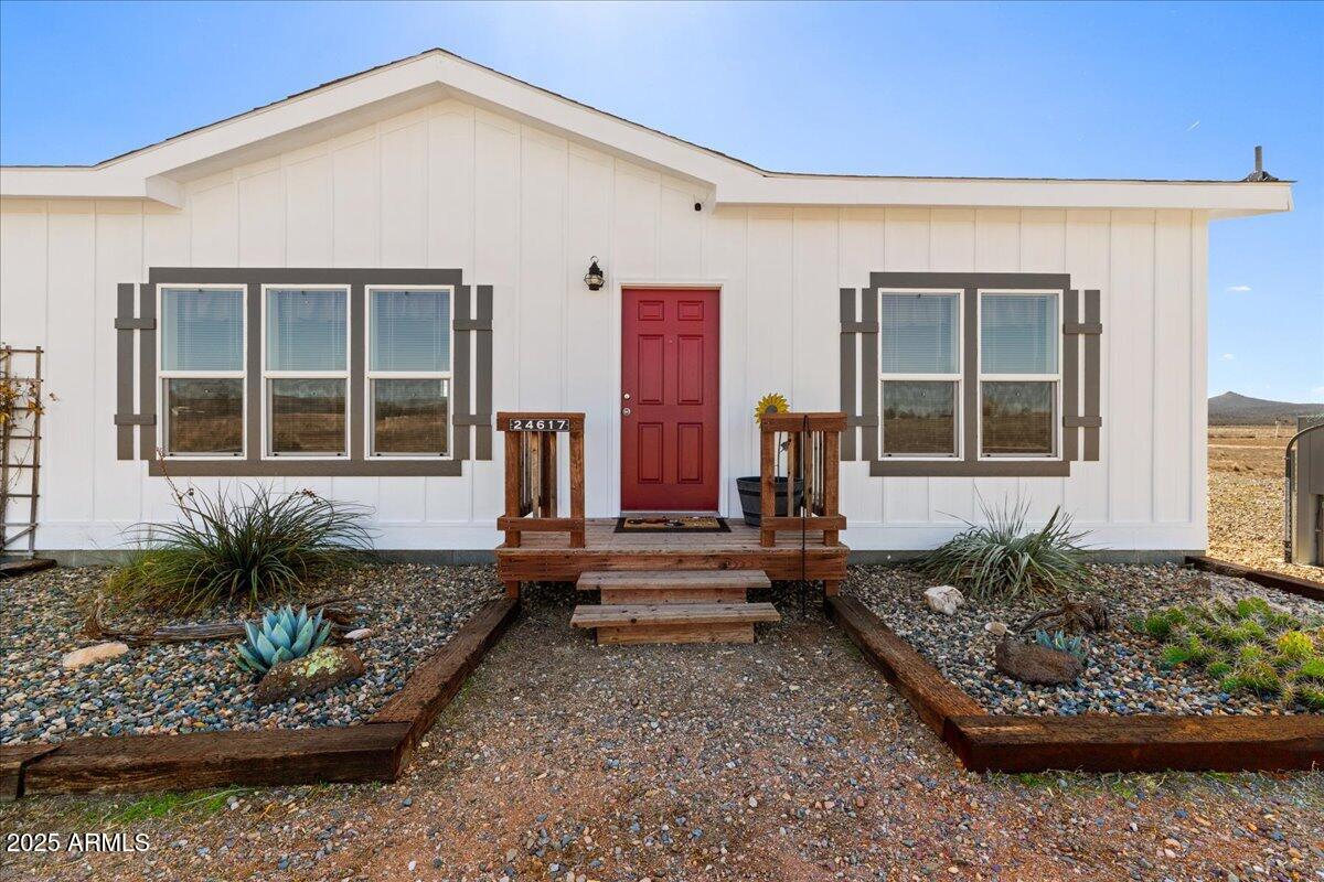 3107 W Country Quail Trail