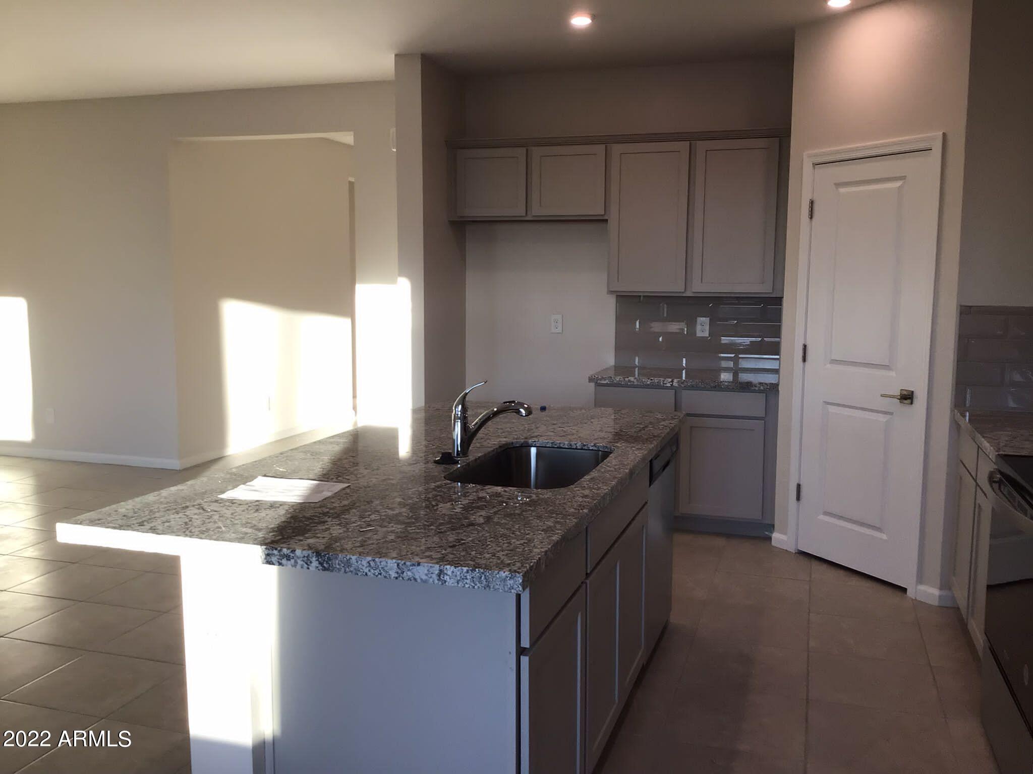 691 S SILVERCREEK Place