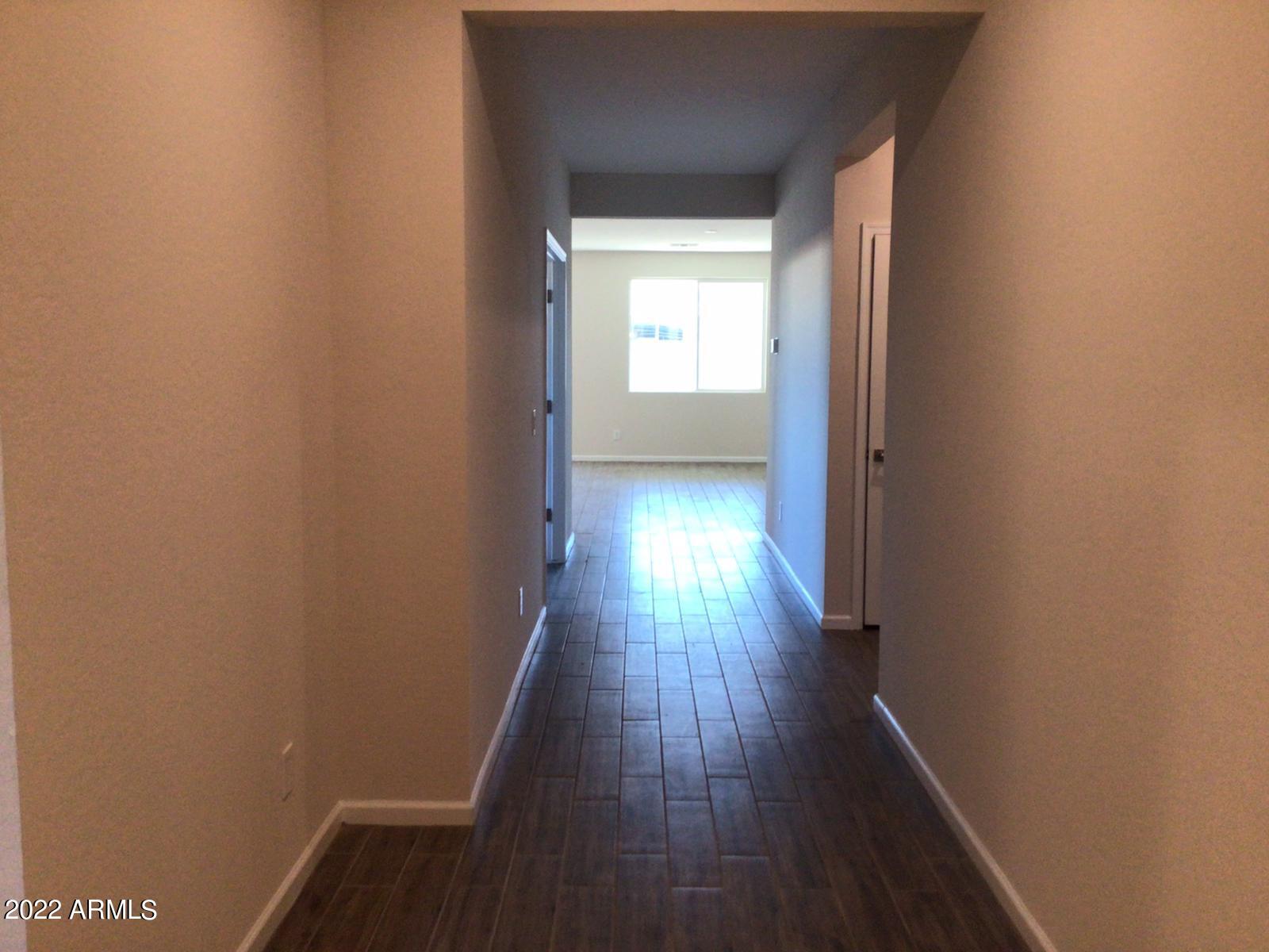 691 S SILVERCREEK Place