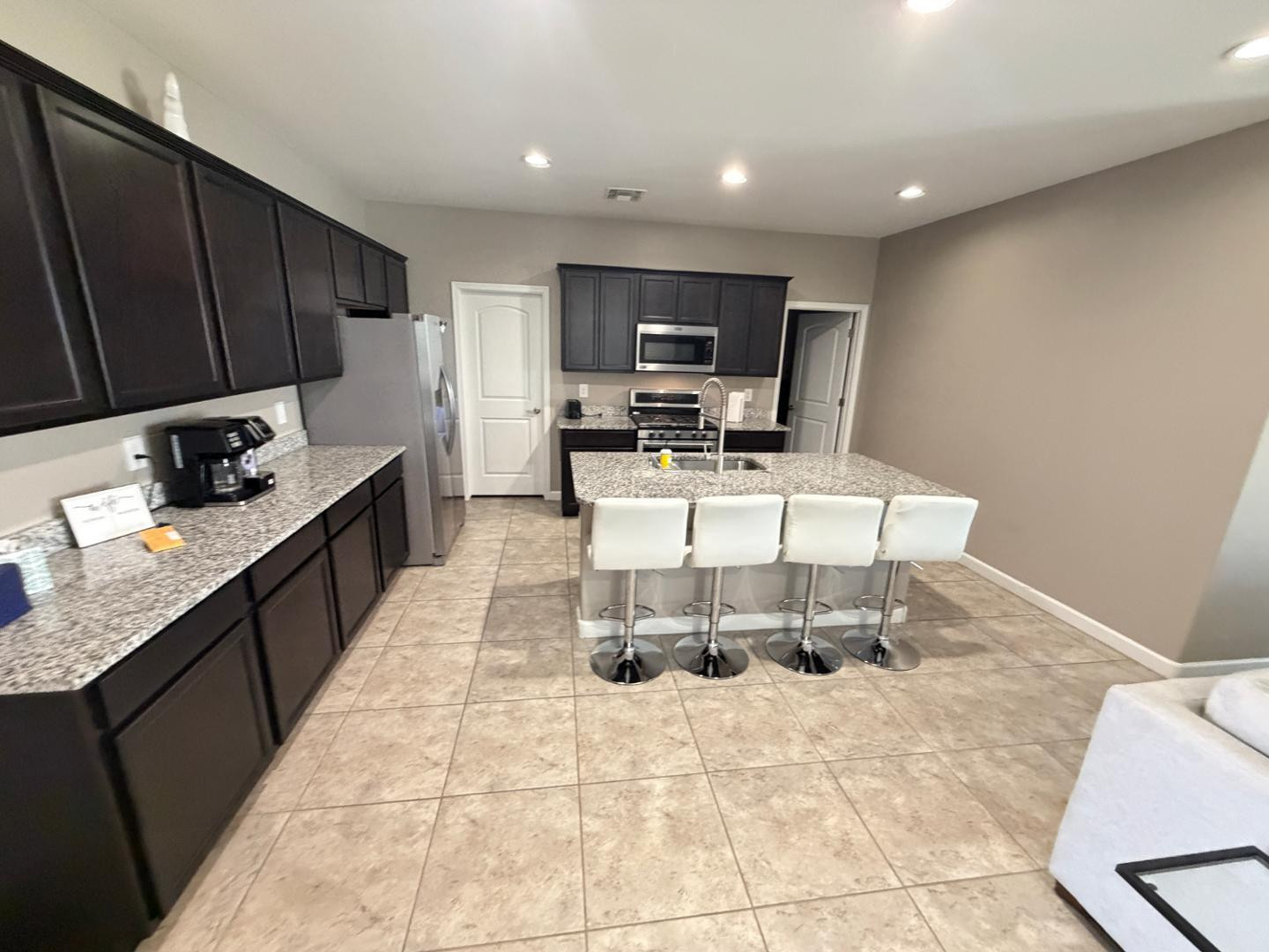 38172 W San Sisto Avenue