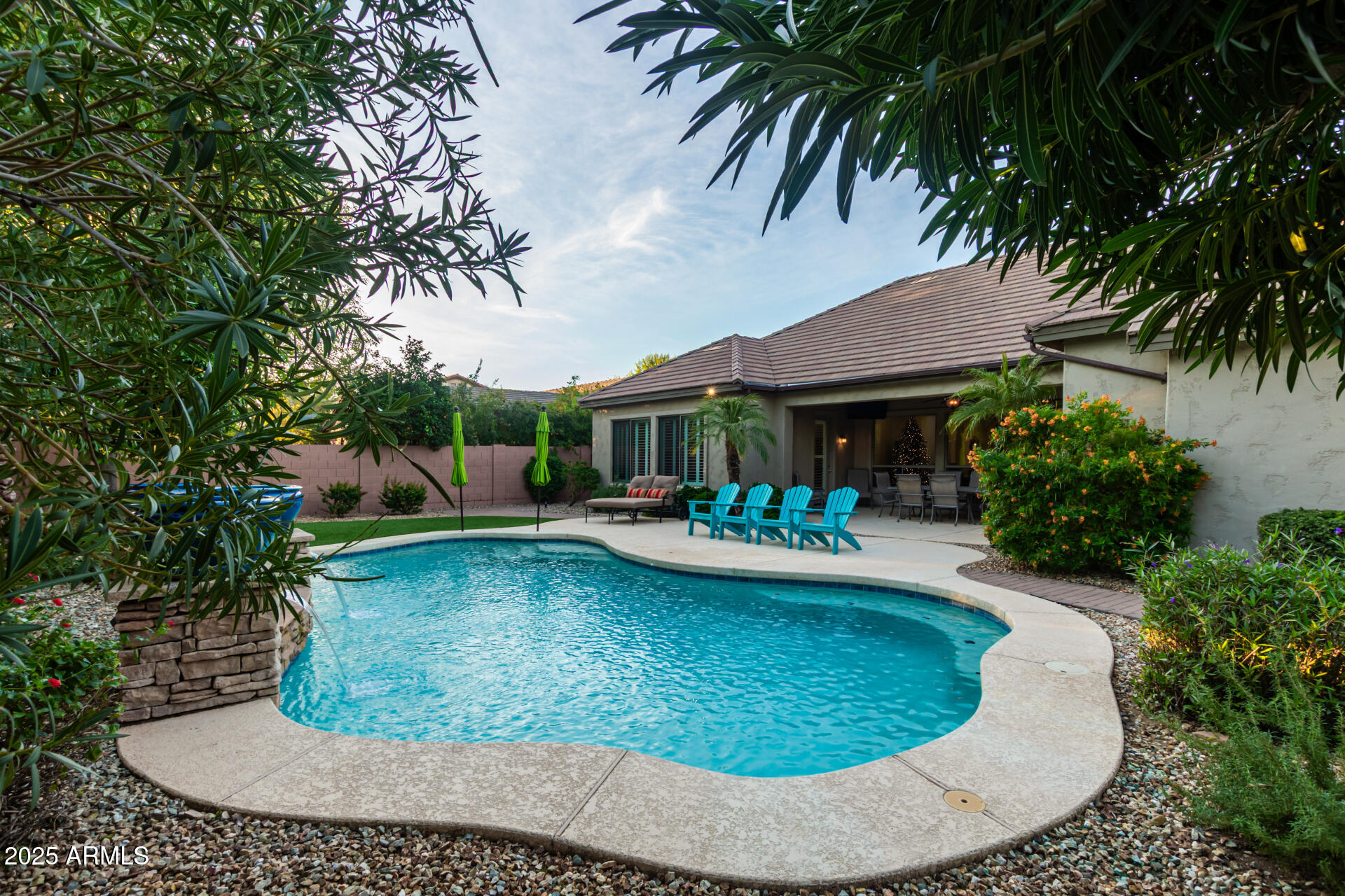 2387 E GLACIER Place