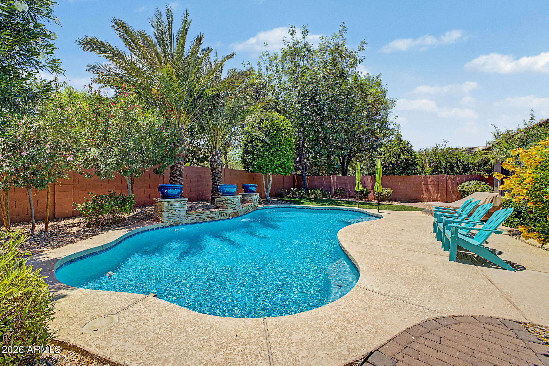 2387 E GLACIER Place