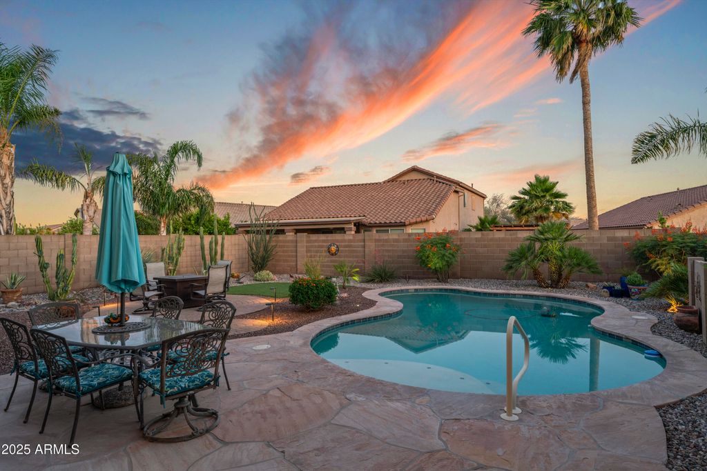 Photo of 10333 E Gold Nugget Court, Gold Canyon, AZ 85118 (MLS # 6869844)
