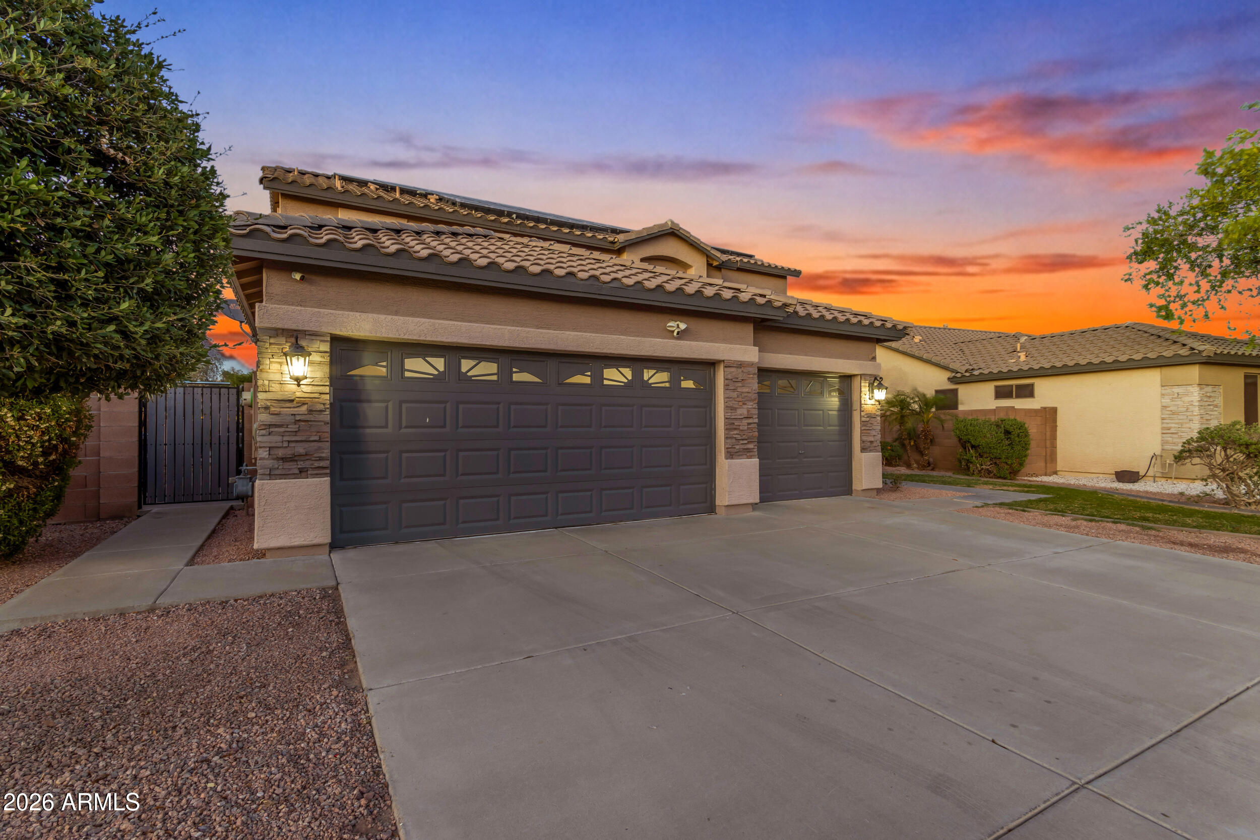 11934 W MONROE Street