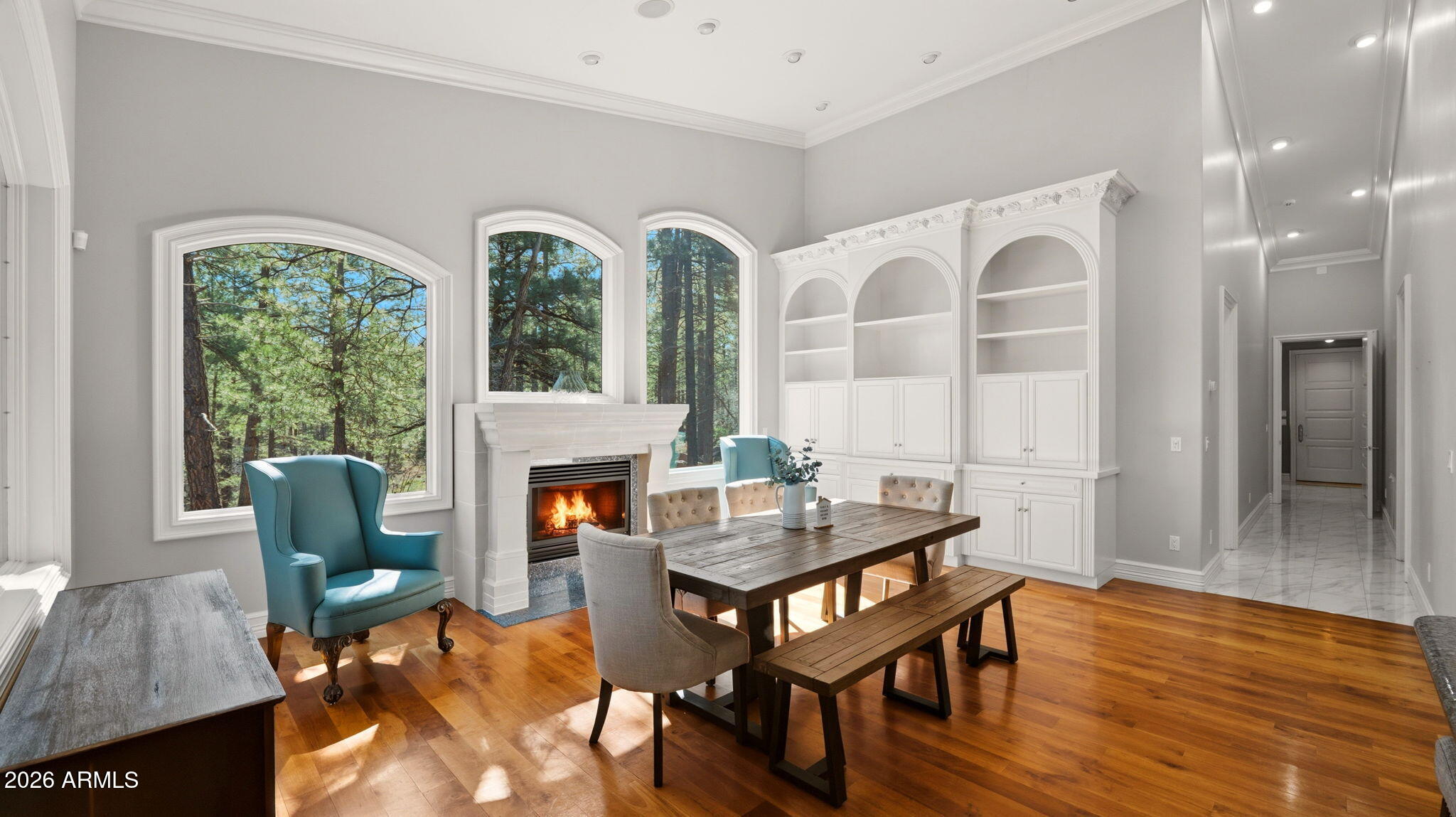 PINEWOOD 12 - Residential