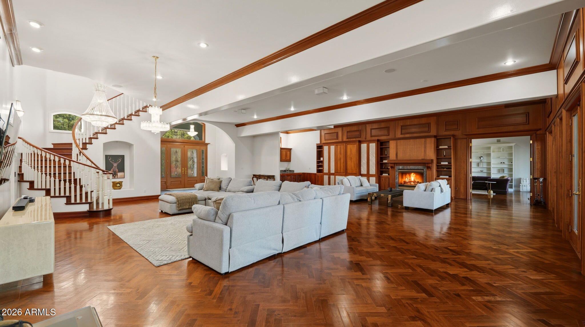 PINEWOOD 12 - Residential