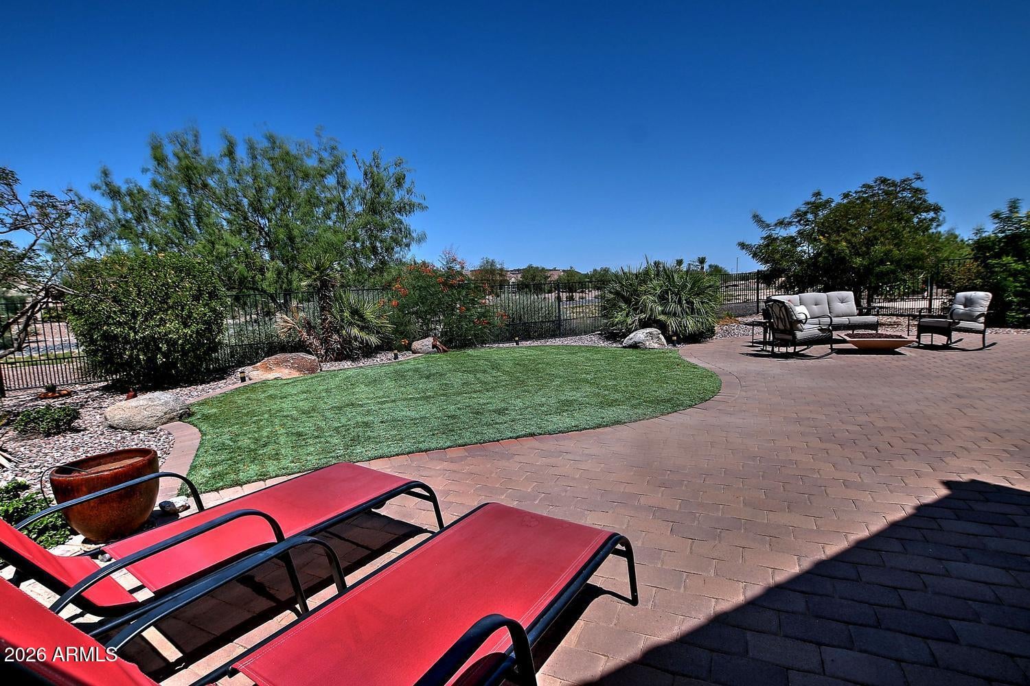 4162 N PRESIDENTIAL Drive