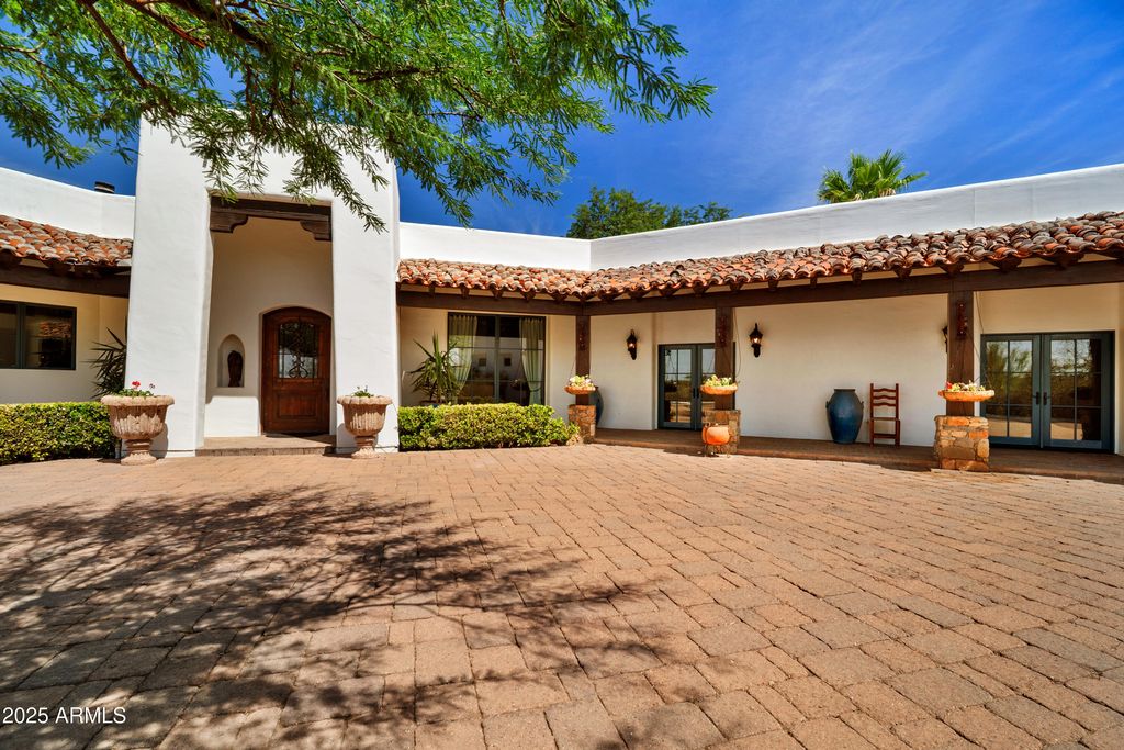 Photo of 41688 N Fleming Springs Road, Cave Creek, AZ 85331 (MLS # 6933138)