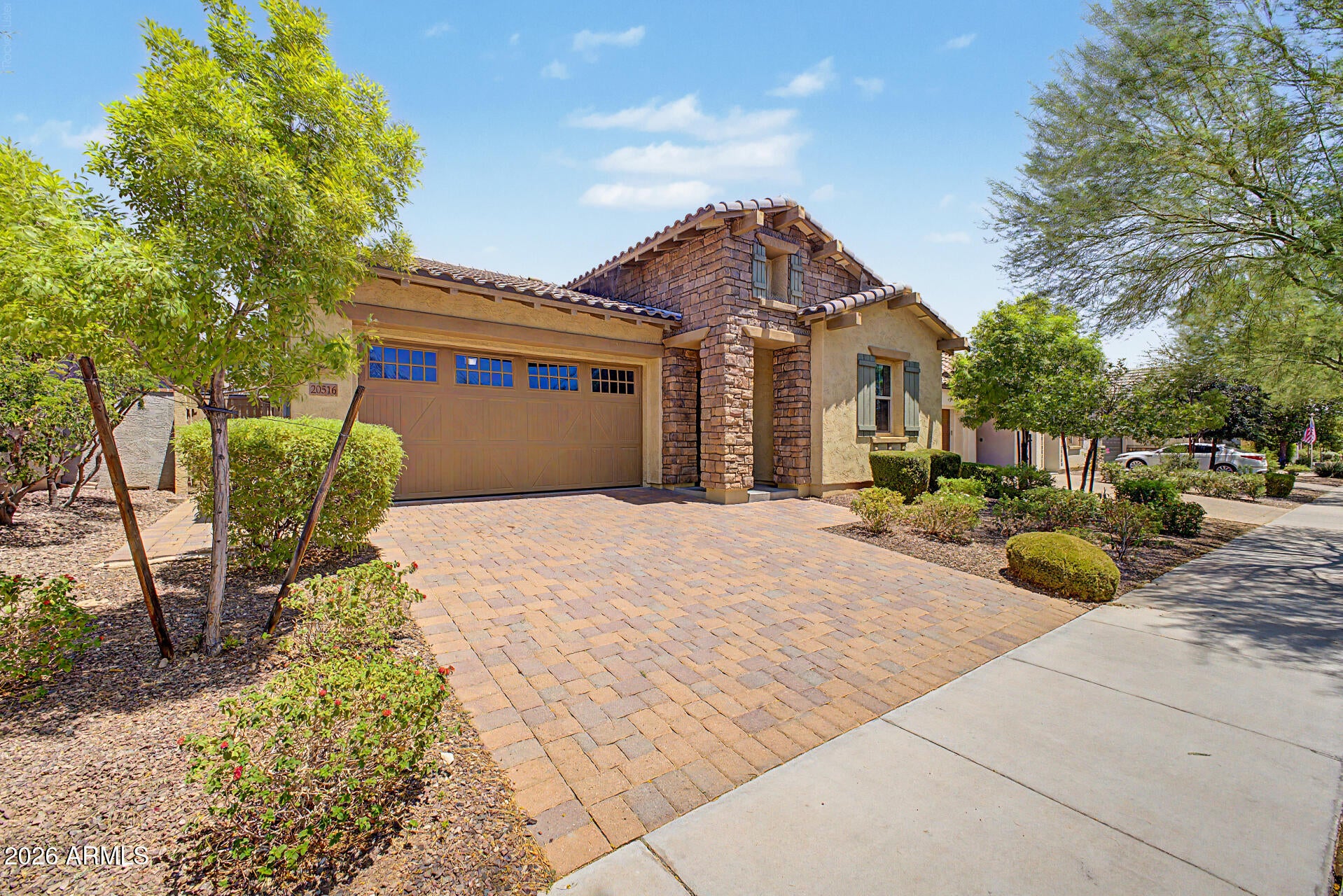 20516 W CARLTON MNR Manor