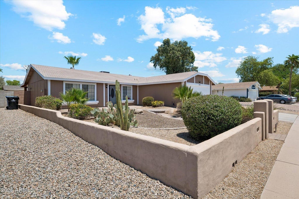 Photo of 6808 E Sandra Terrace, Scottsdale, AZ 85254 (MLS # 7090786)
