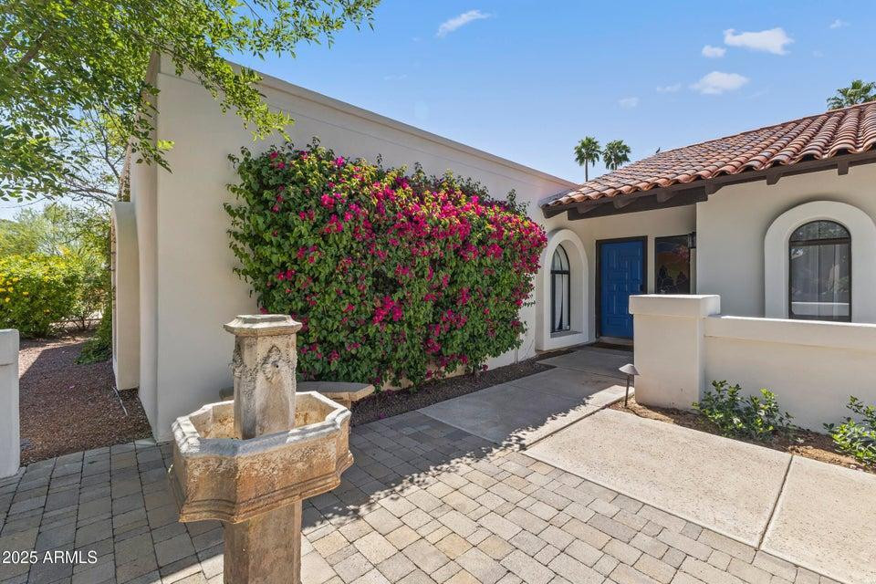 7363 E Paradise Drive