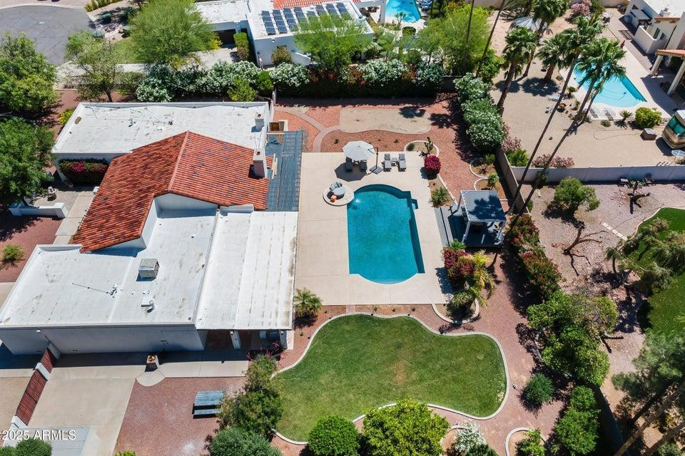 7363 E Paradise Drive