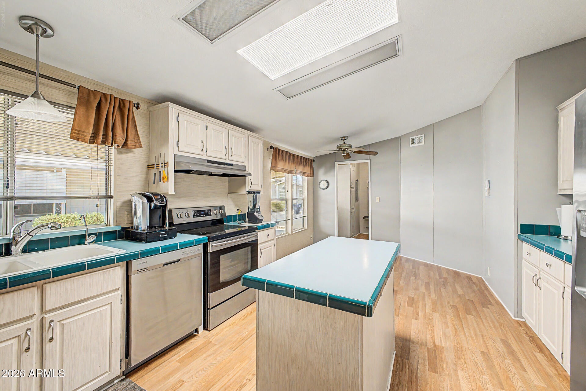 2400 E BASELINE Avenue 201