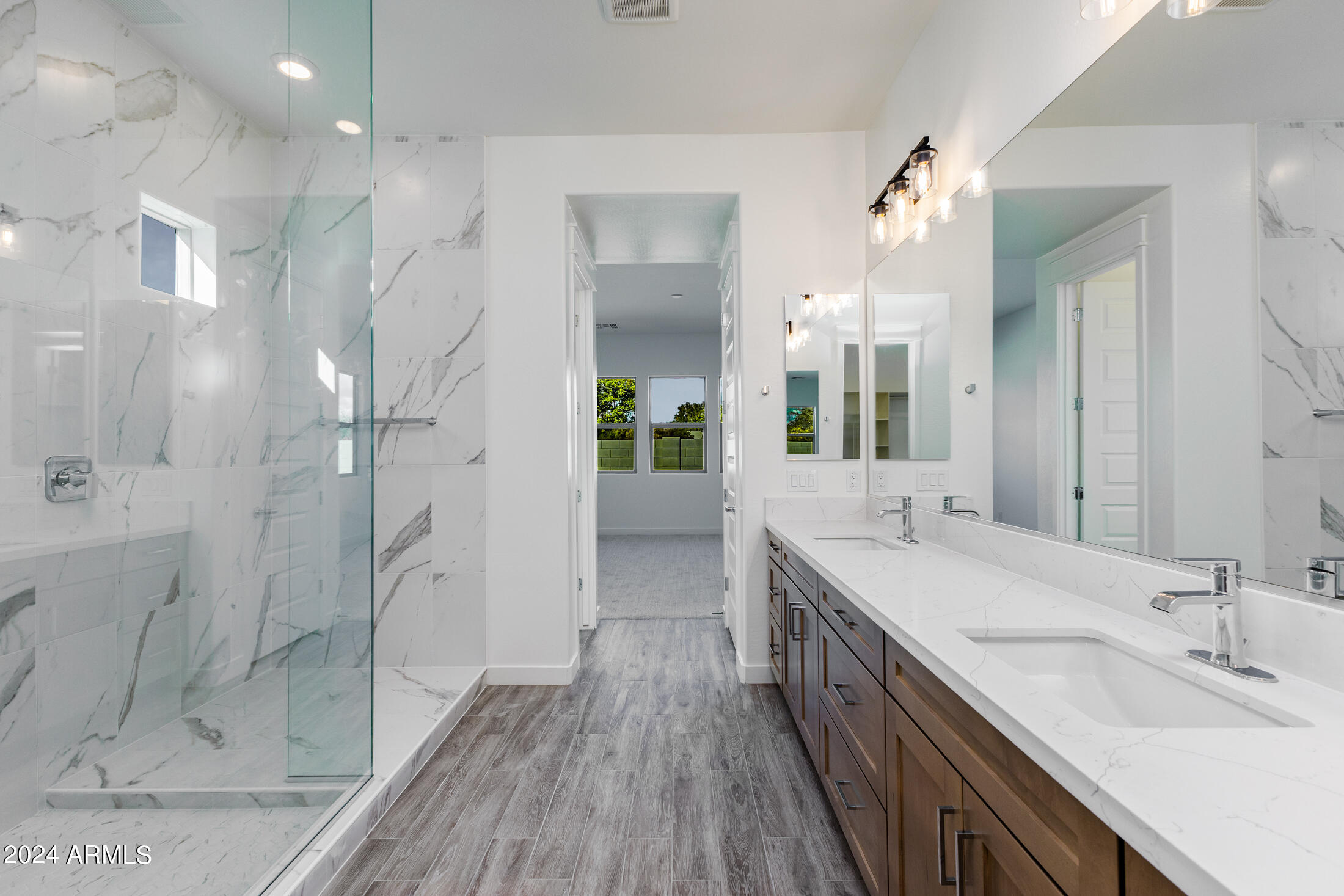 7566 W GELDING Drive