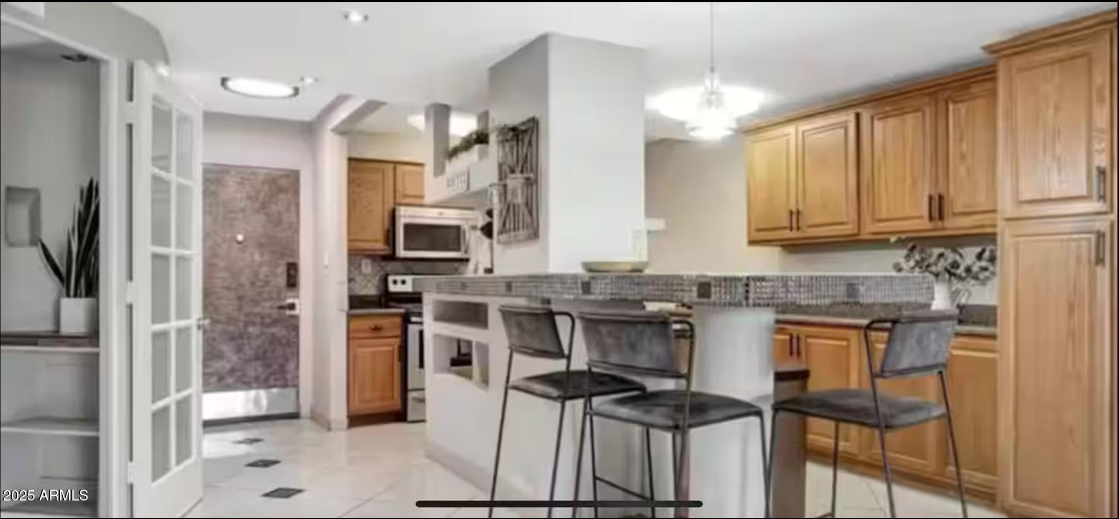 7625 E CAMELBACK Road B101