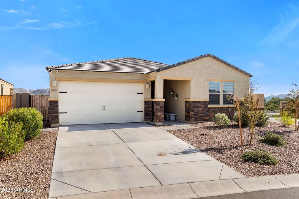Photo of 48219 N La Soledad, Gold Canyon, AZ 85118 (MLS # 6946500)