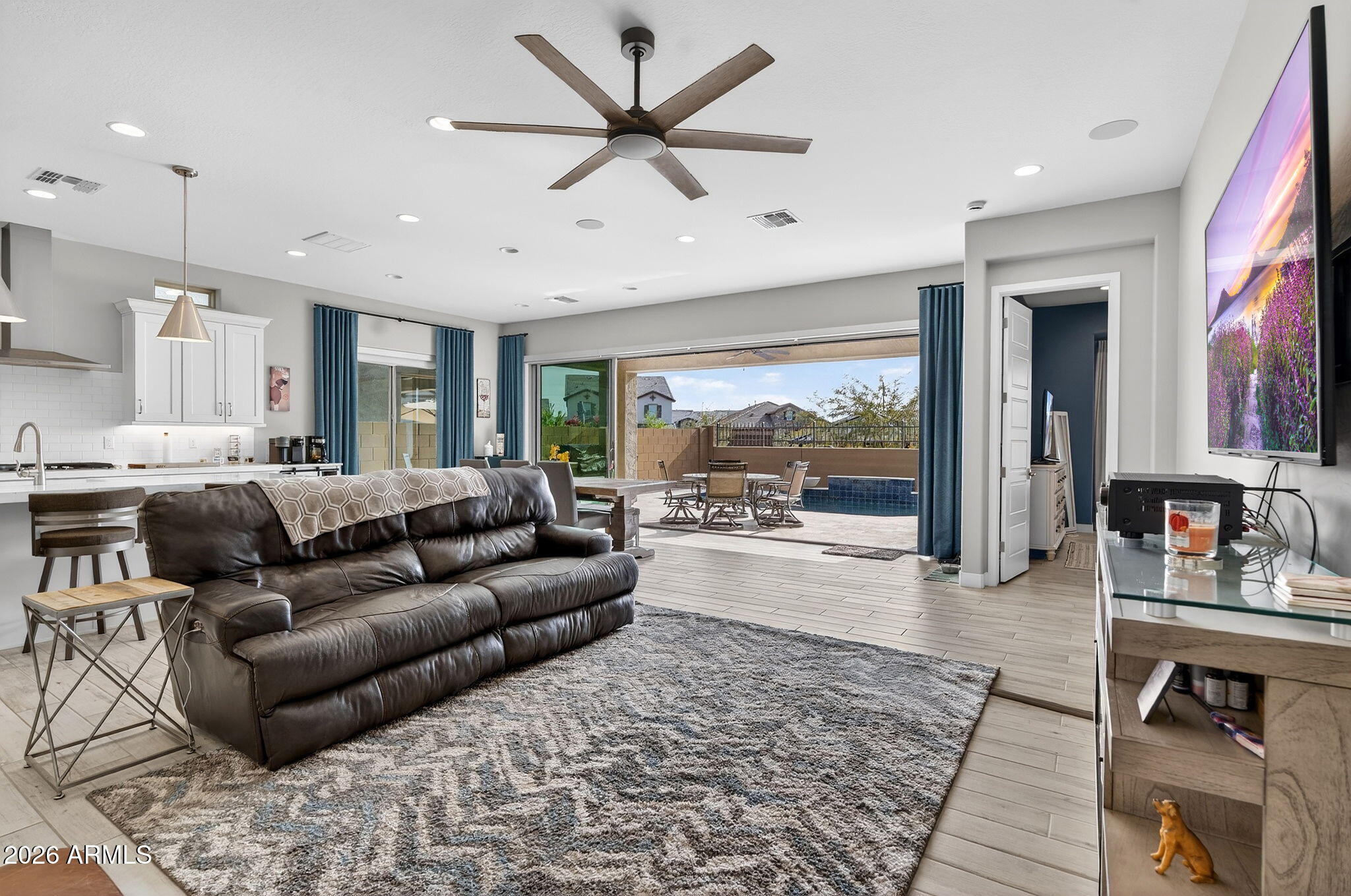 5721 E SCARLET Street