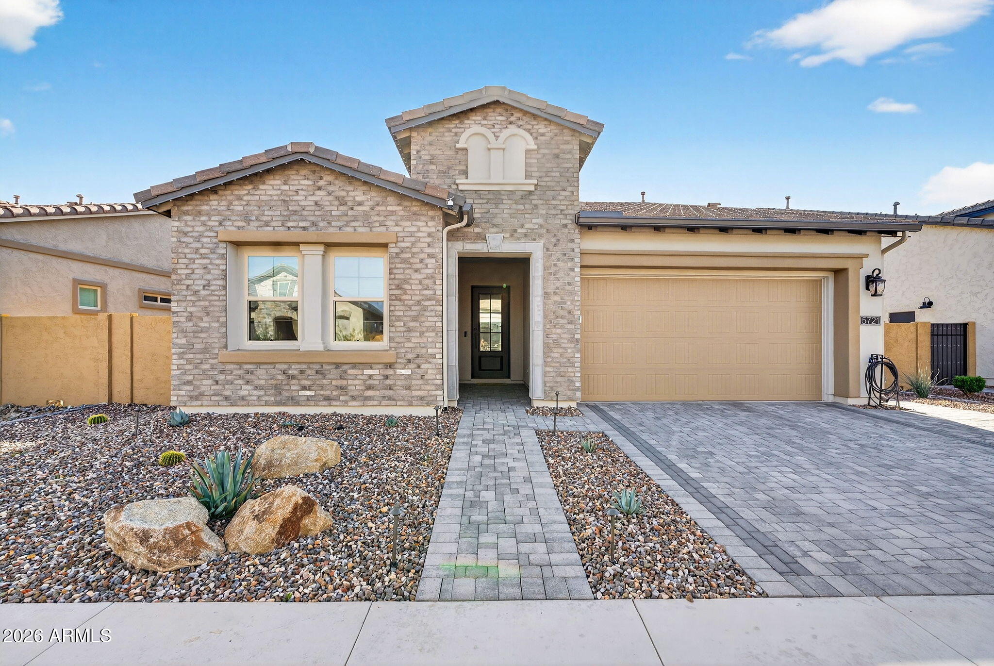 5721 E SCARLET Street