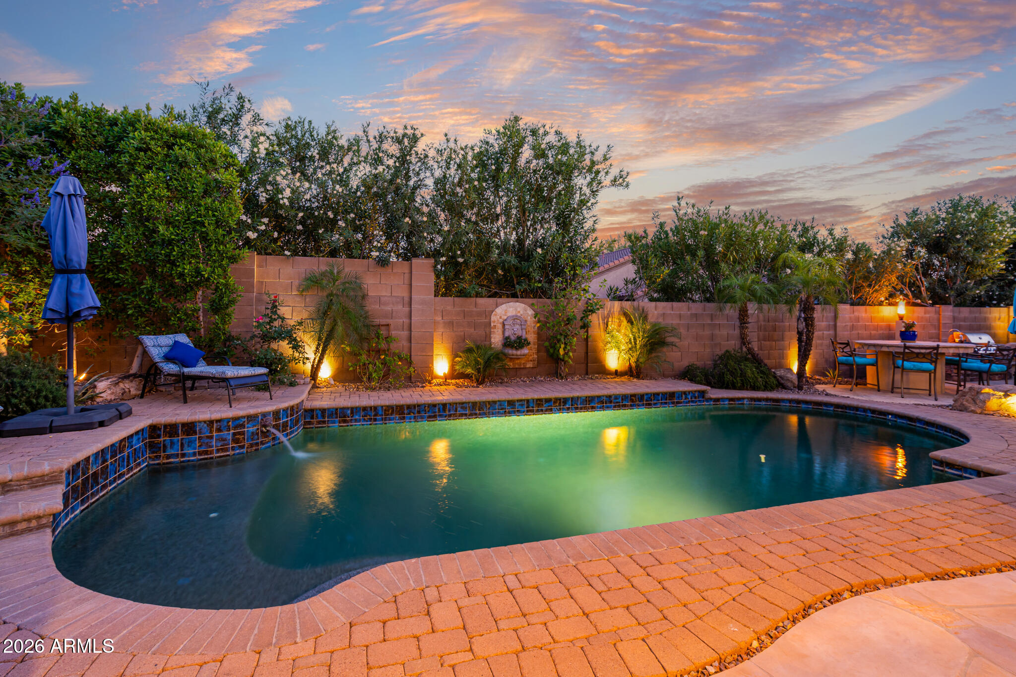 2617 W Via Vista Drive