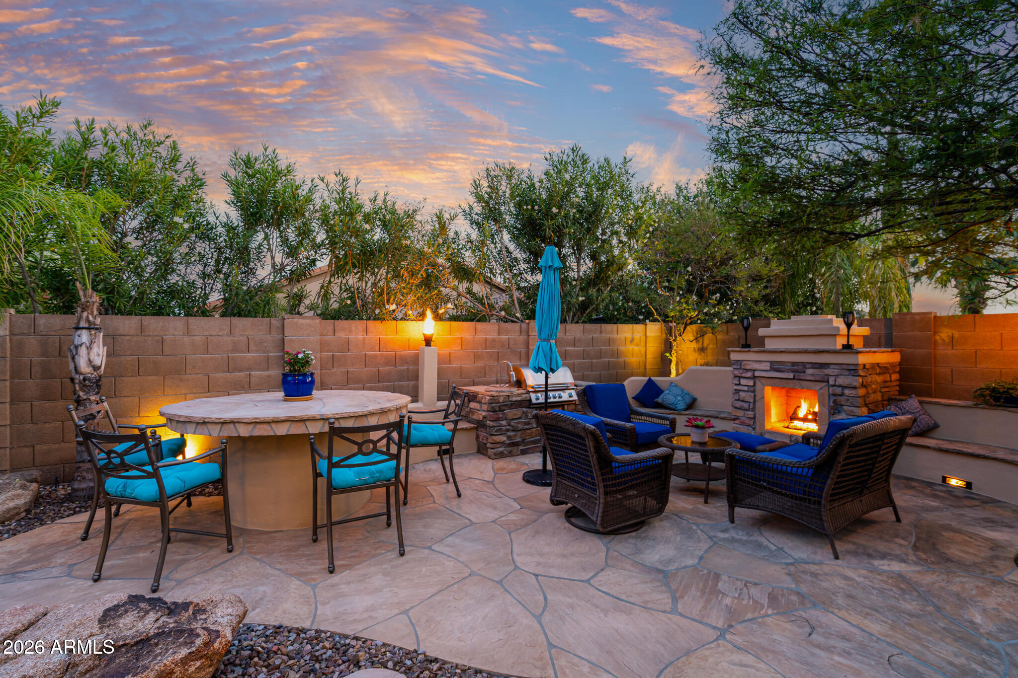 2617 W Via Vista Drive