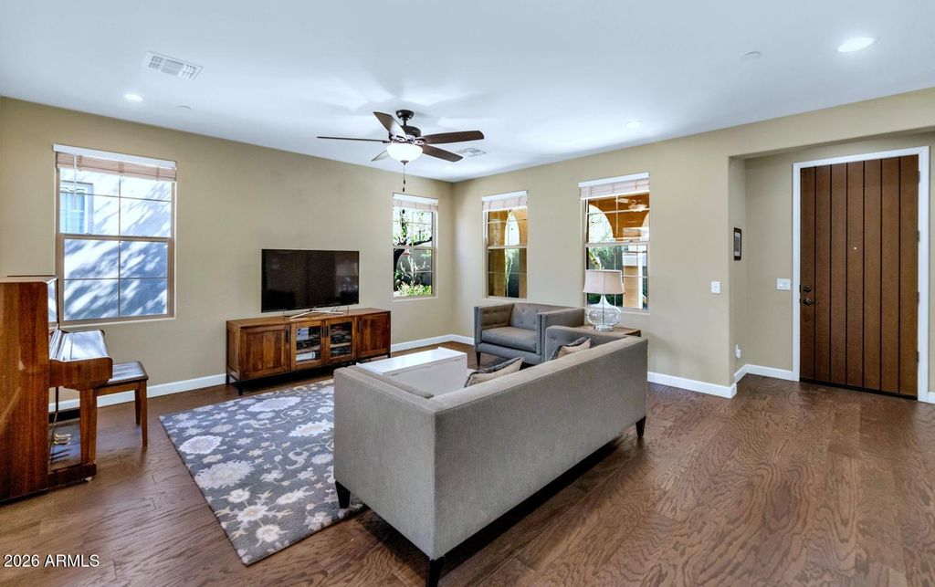 Photo of 10092 E Bell Road, Scottsdale, AZ 85260 (MLS # 7014211)