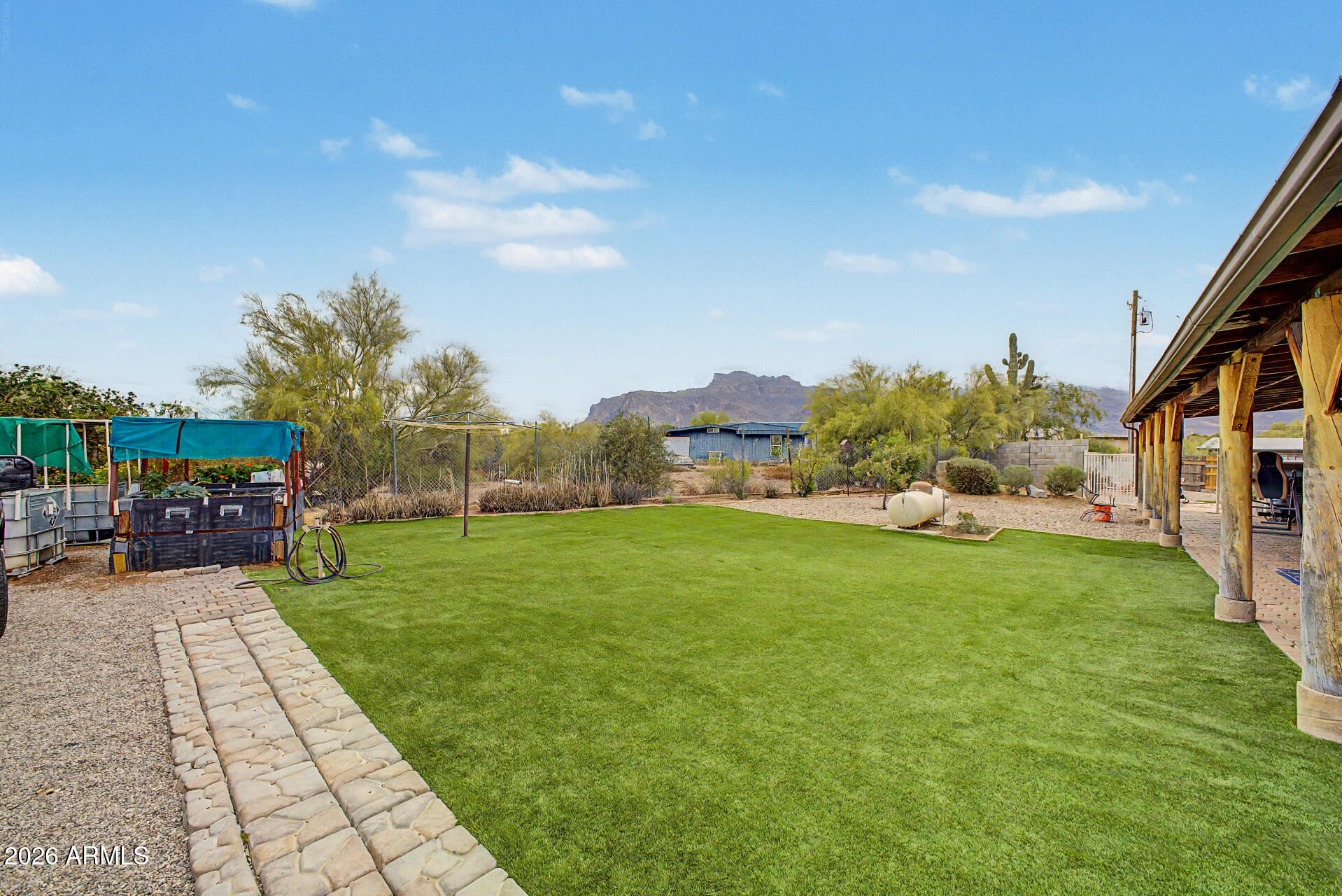 2548 S VAL VISTA Road