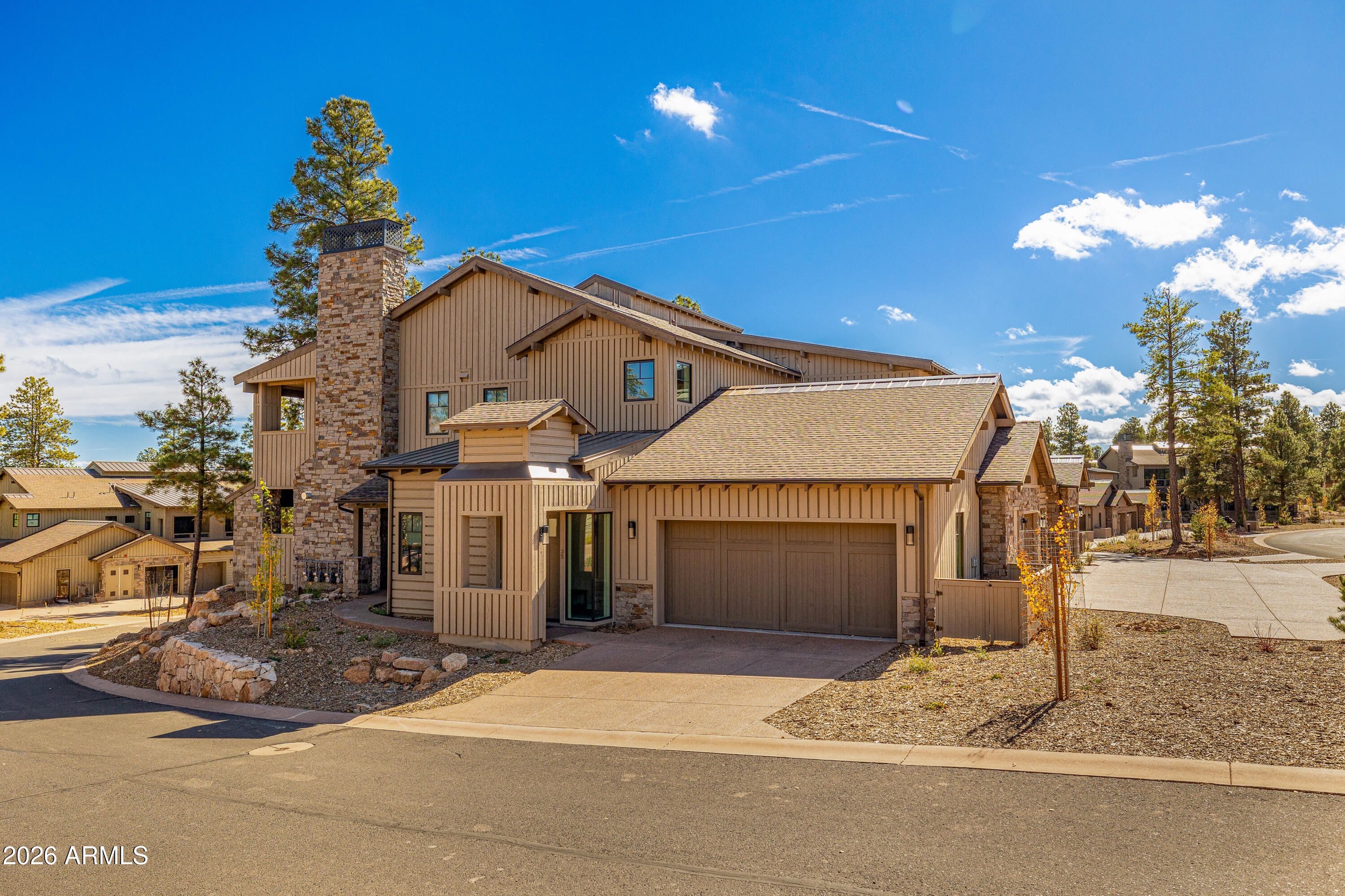 Flagstaff, Arizona, 86005, United States, 3 Bedrooms Bedrooms, ,4 BathroomsBathrooms,Residential,Active,2032069