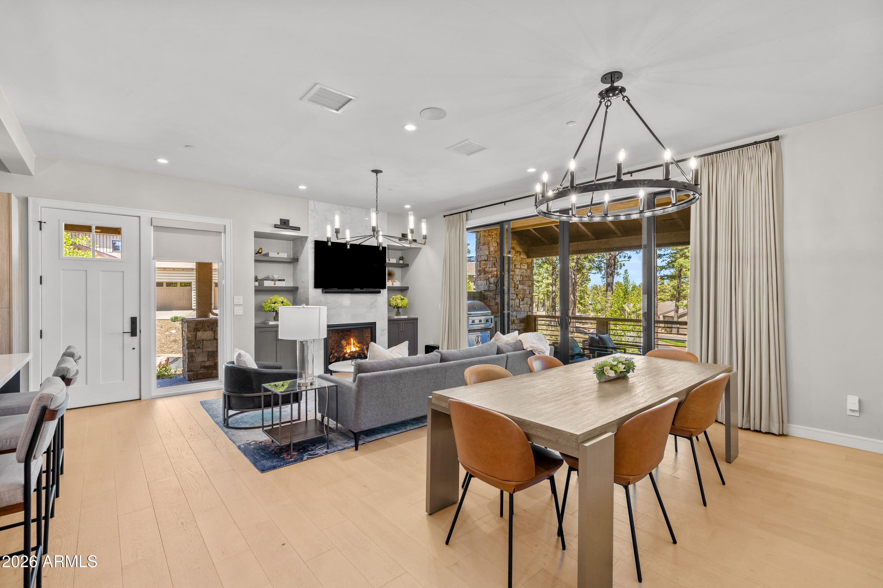 Flagstaff, Arizona, 86005, United States, 3 Bedrooms Bedrooms, ,4 BathroomsBathrooms,Residential,Active,2032069