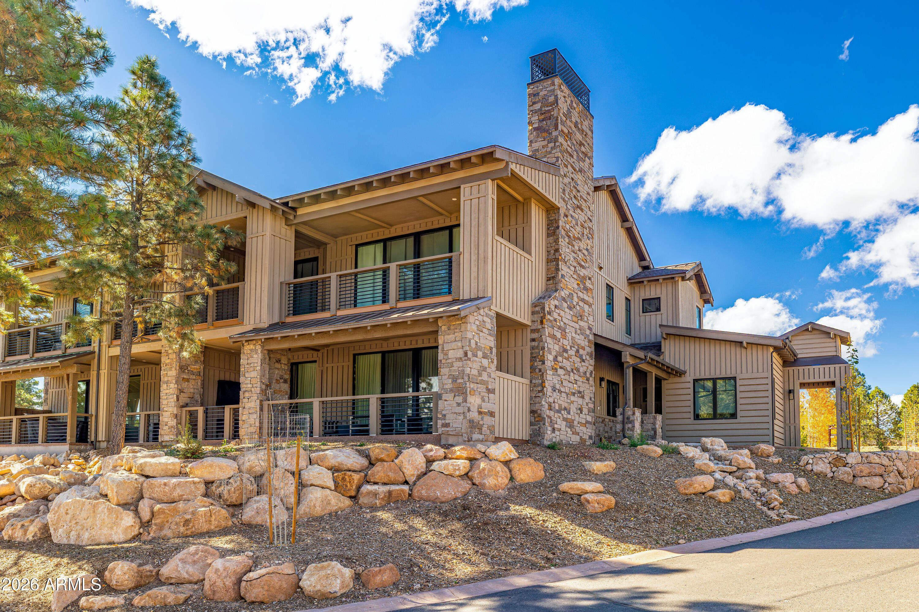 Flagstaff, Arizona, 86005, United States, 3 Bedrooms Bedrooms, ,4 BathroomsBathrooms,Residential,Active,2032069