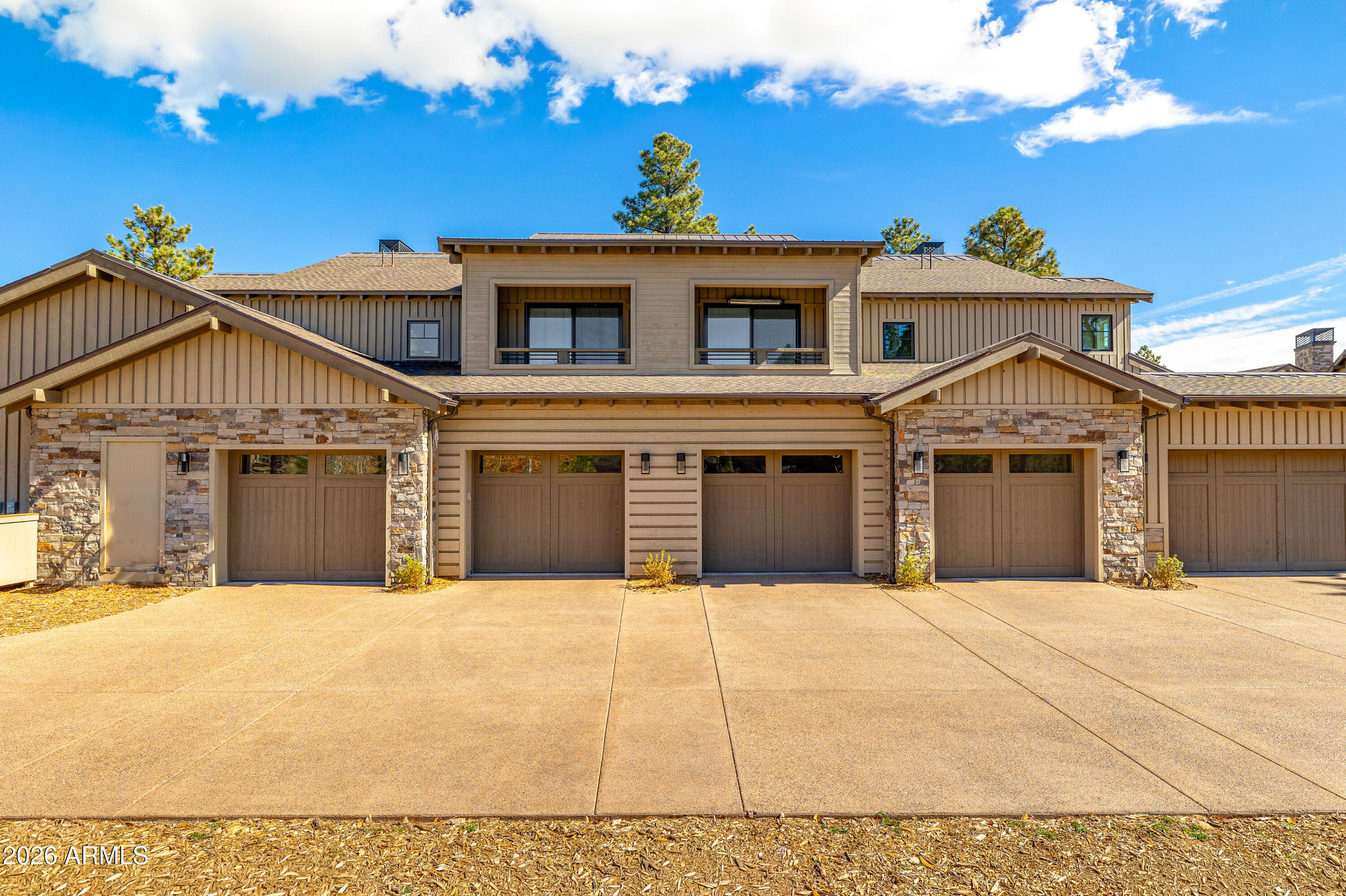Flagstaff, Arizona, 86005, United States, 3 Bedrooms Bedrooms, ,4 BathroomsBathrooms,Residential,Active,2032069