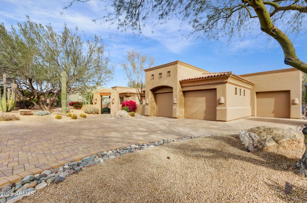 Photo of 28013 N Desierto Drive, Rio Verde, AZ 85263 (MLS # 6944685)