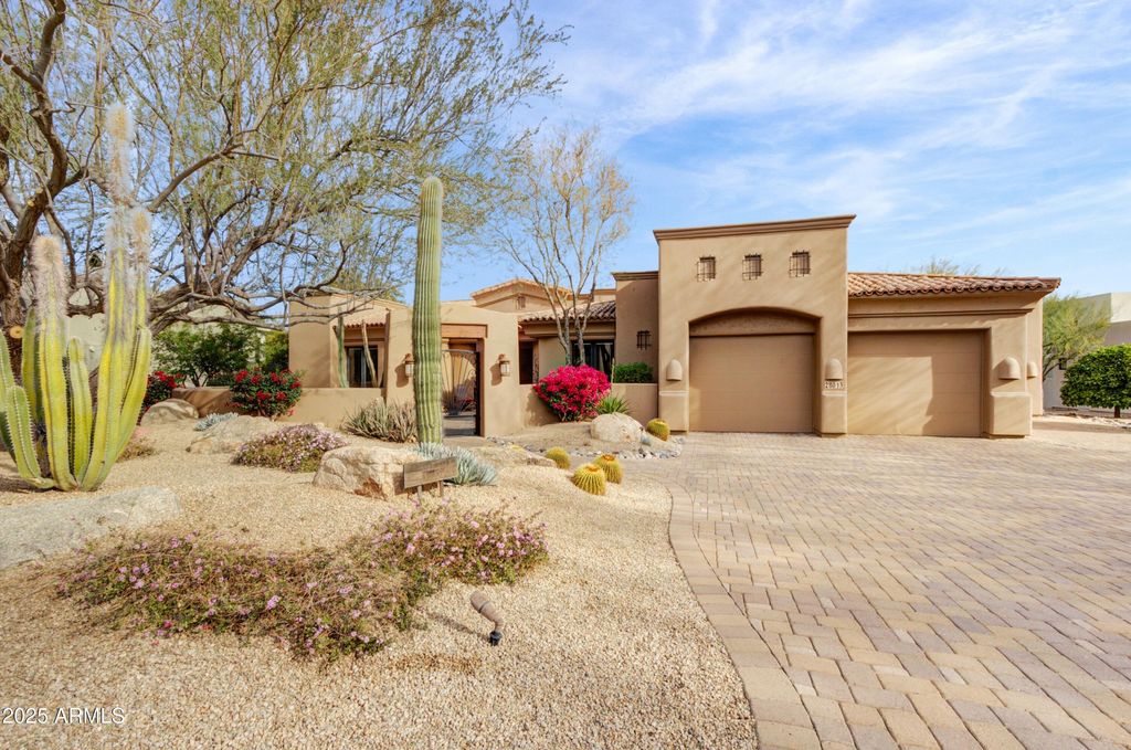 Photo of 28013 N Desierto Drive, Rio Verde, AZ 85263 (MLS # 6944685)