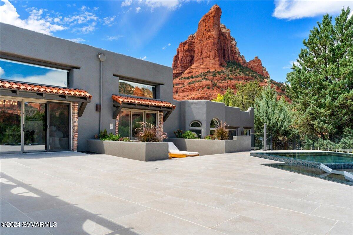 Shadow Rock - Residential