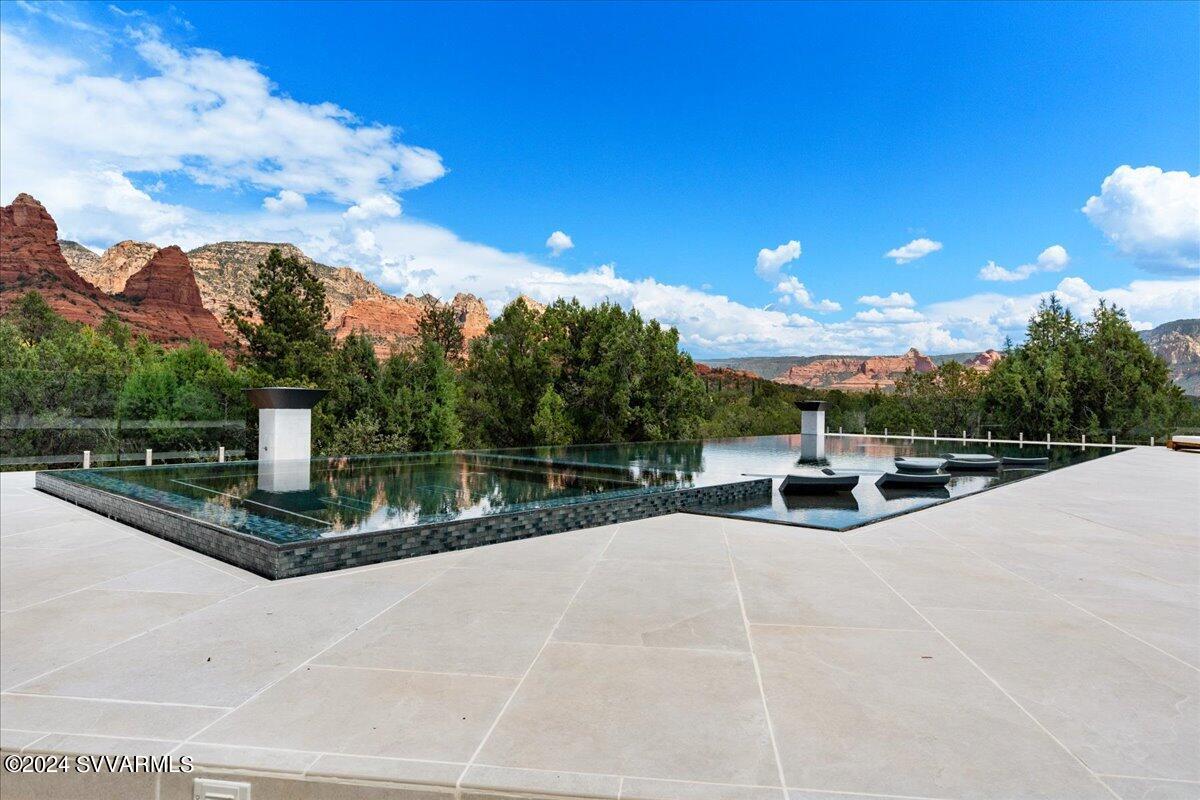 Shadow Rock - Residential