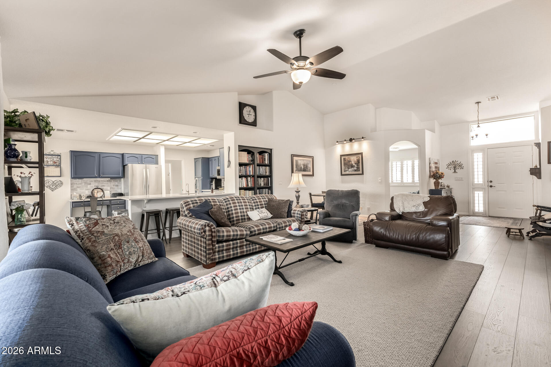 11516 E MADERO Avenue