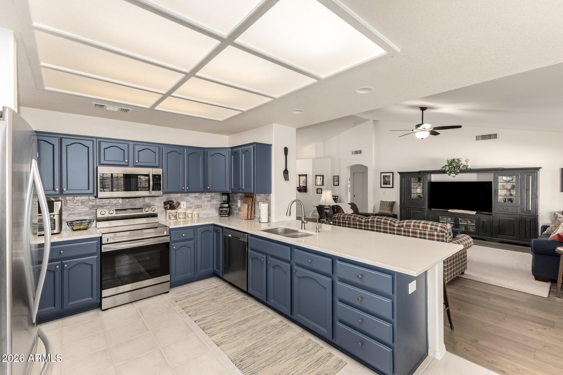 11516 E MADERO Avenue