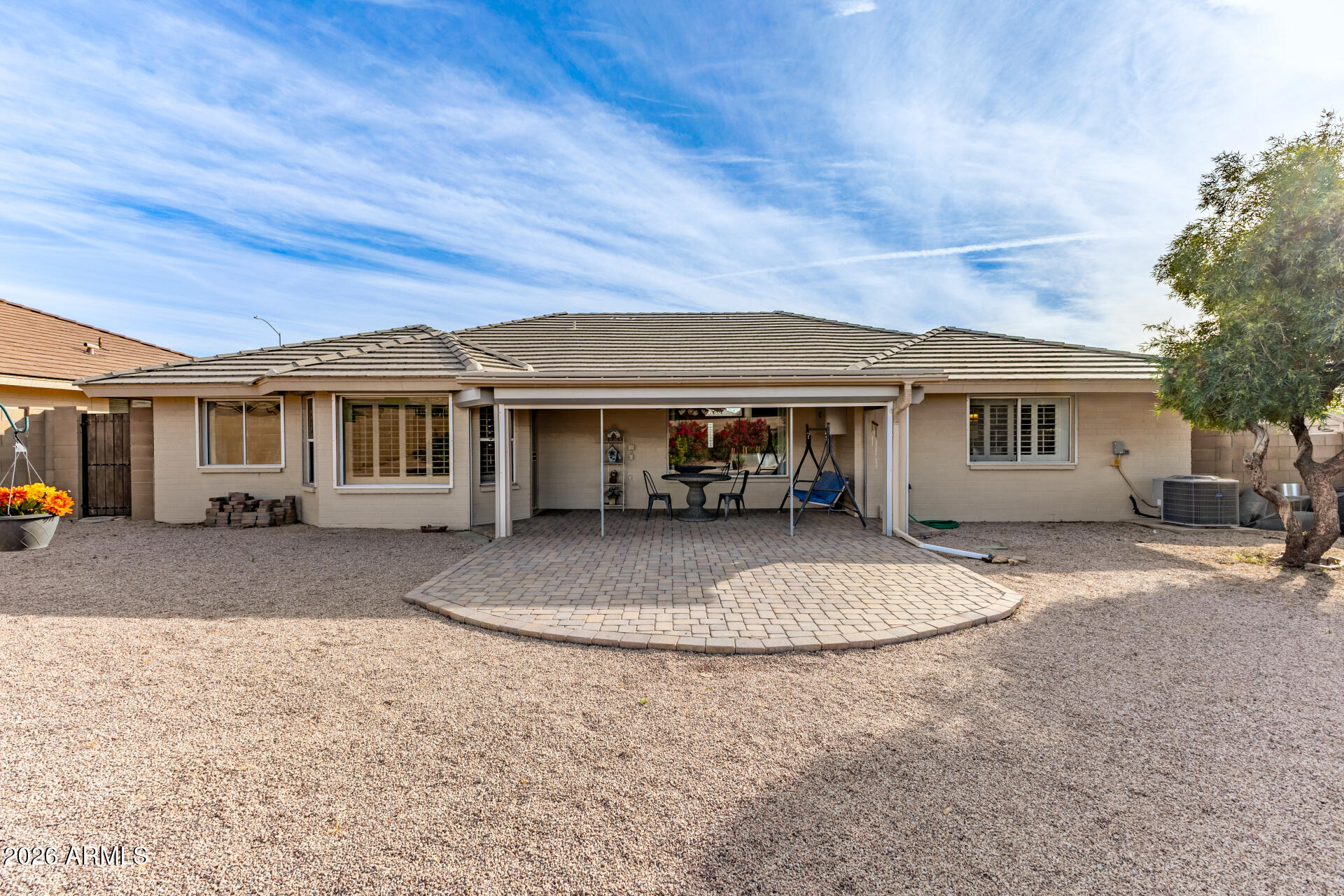 11516 E MADERO Avenue