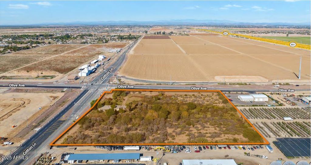 Photo of 8925 N Cotton Lane #-, Waddell, AZ 85355 (MLS # 6878080)