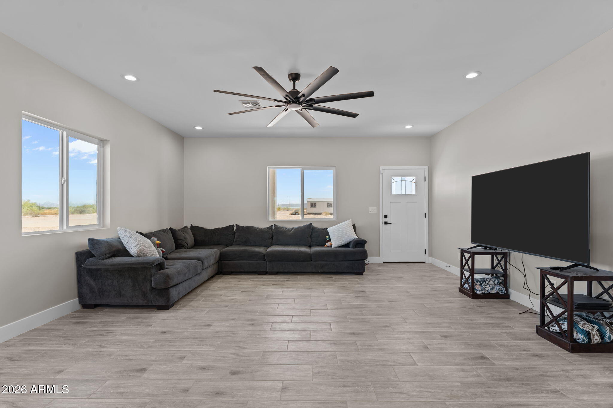 36269 W HIGHLAND Avenue