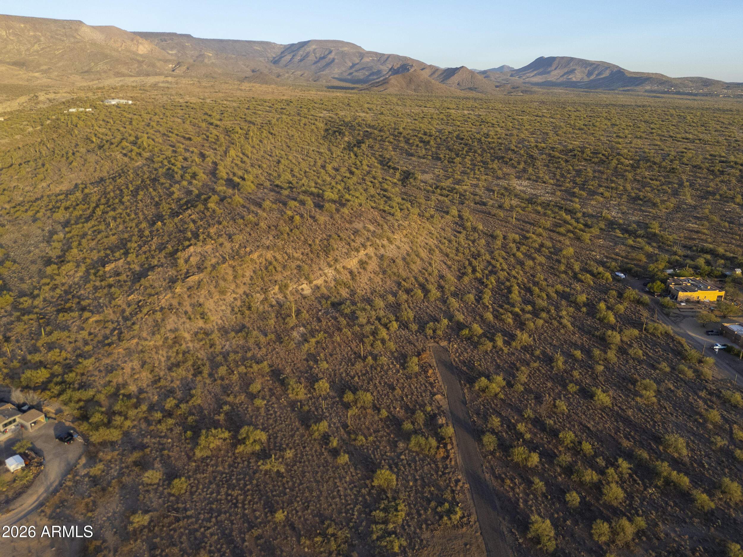 5XX W Golden Echo Dr  (202-08-441) -- -