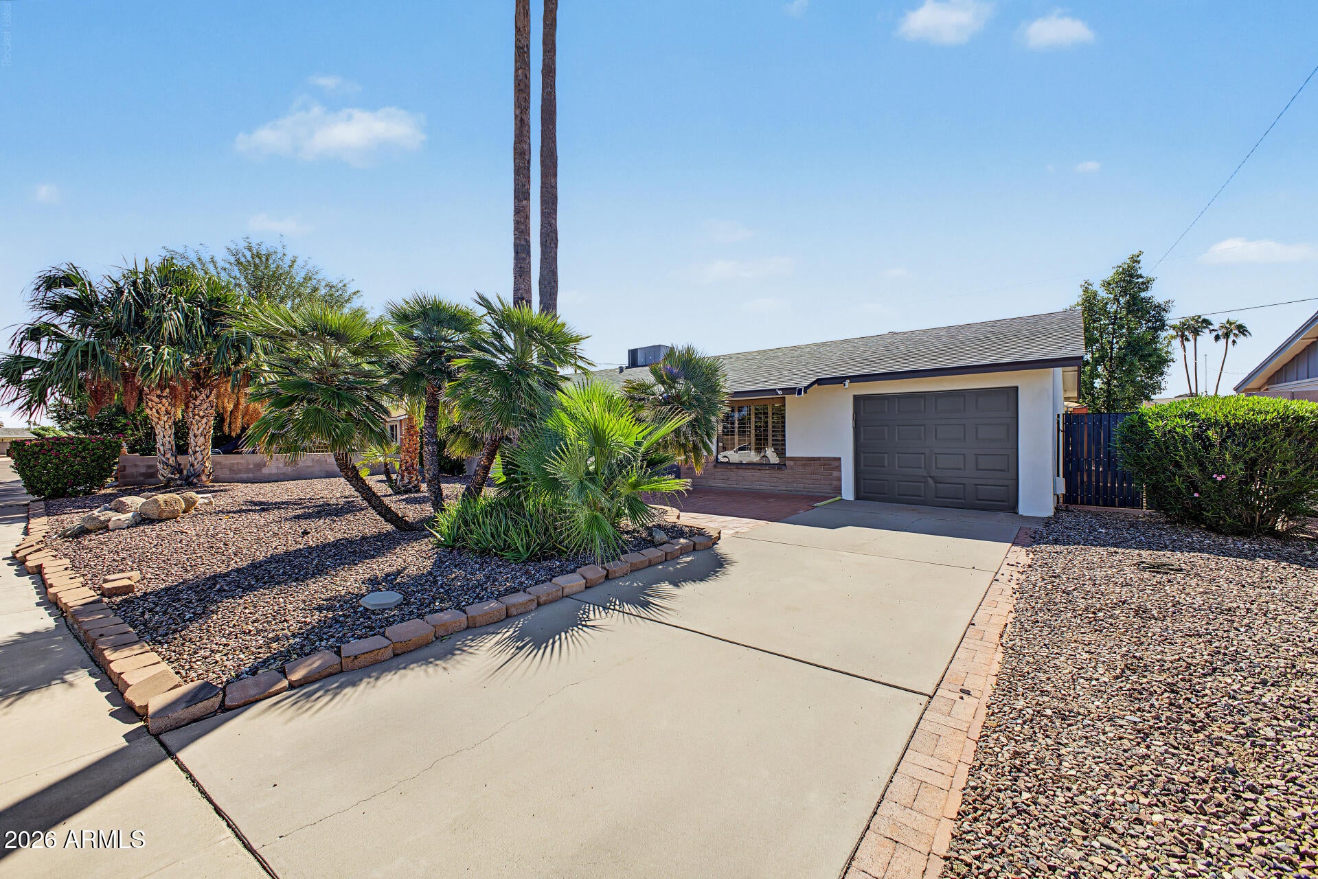 2501 E BLANCHE Drive