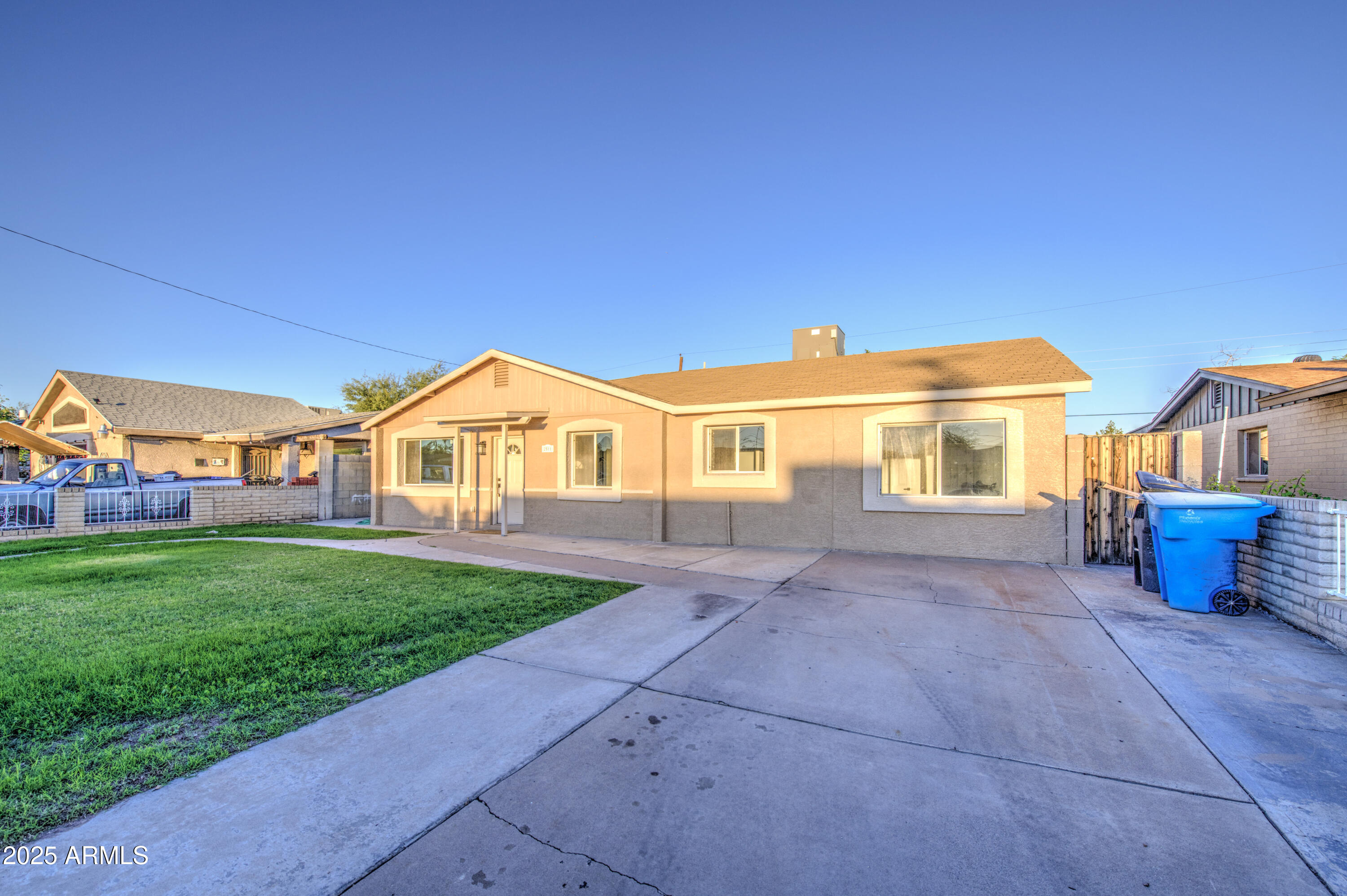 2511 N 48TH Drive