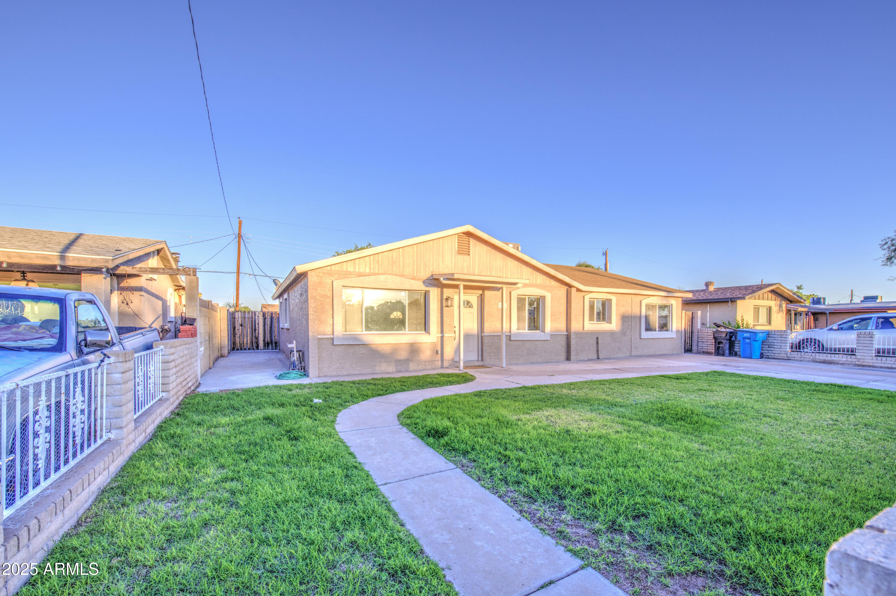 2511 N 48TH Drive