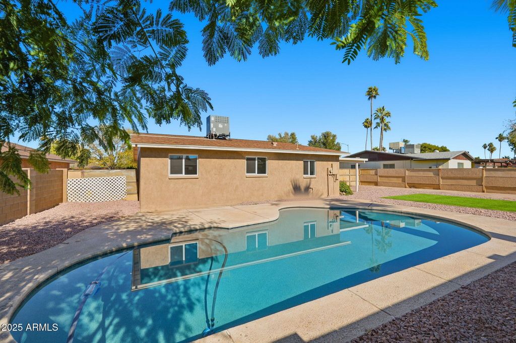 Photo of 4743 W Shaw Butte Drive, Glendale, AZ 85304 (MLS # 6956001)