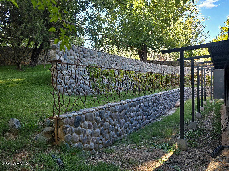 METES AND BOUNDS - Residential